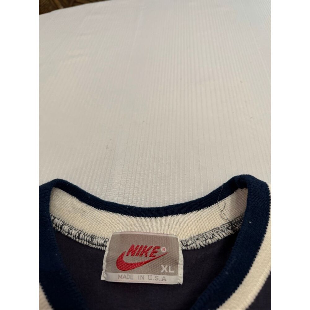 Nike Vintage Navy Blue Swoosh Short Sleeve T-Shirt Size XL - Picture 7 of 10